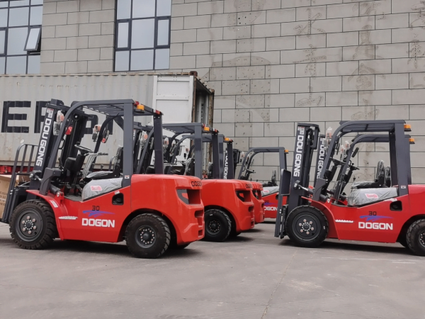 internal combustion counterbalanced truck